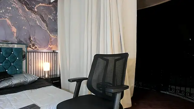 adrian_black86306 stripchat live cam model