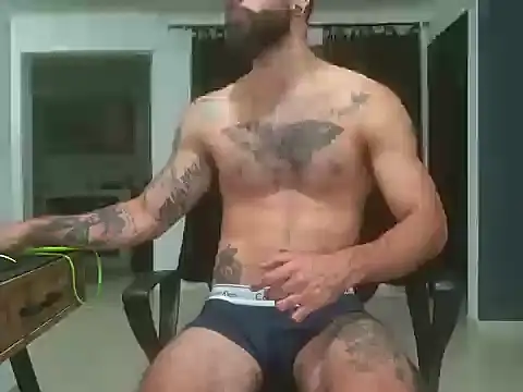Matheusbeard stripchat live cam model