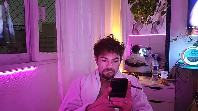EnricoNetto stripchat live cam model