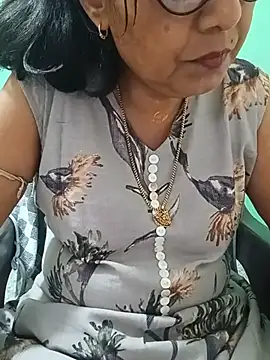 Shanu_Shah stripchat live cam model