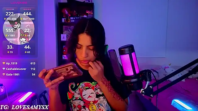 Lovelyamyy stripchat live cam model