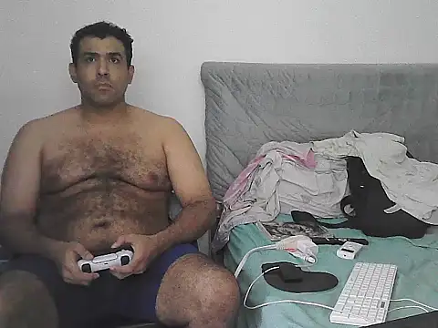 alphalatinobearx stripchat live cam model