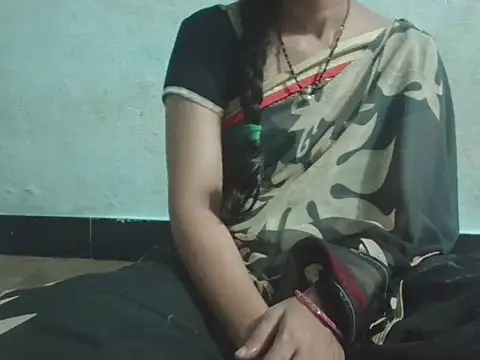 susmitha-telugu stripchat live cam model