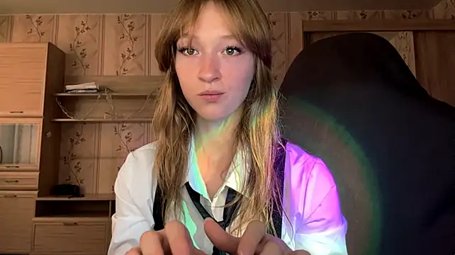 SalmonWhip stripchat live cam model