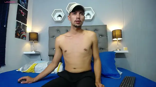 xxx_thesupercum_ stripchat live cam model