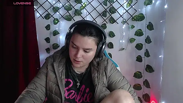 Nika_1_ stripchat live cam model