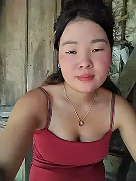 lylylove stripchat live cam model
