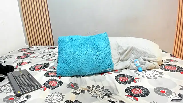 AndriVegas0718 stripchat live cam model