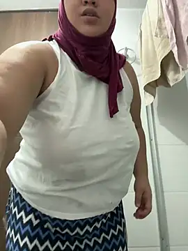 sweetmuslim01 stripchat live cam model