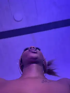 natasha_roost stripchat live cam model
