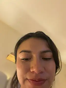 CocoaGigiMuse stripchat live cam model