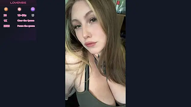 DeannaDorton stripchat live cam model