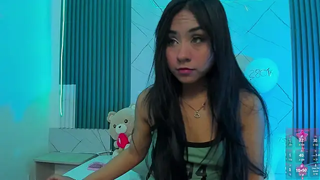 Kitty-Alice stripchat live cam model