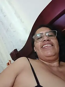 Emilif_ stripchat live cam model