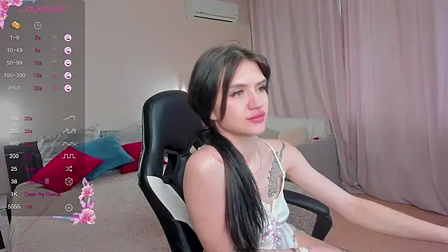 Kolly_polli stripchat live cam model