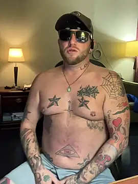 Livingpuddle stripchat live cam model