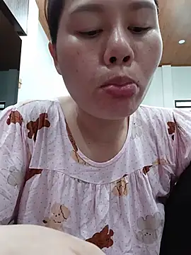 Baby-ladyass20 stripchat live cam model