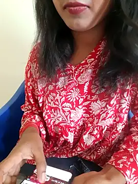 Navya6879 stripchat live cam model