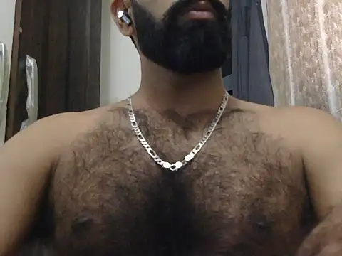 indianhairybull stripchat live cam model