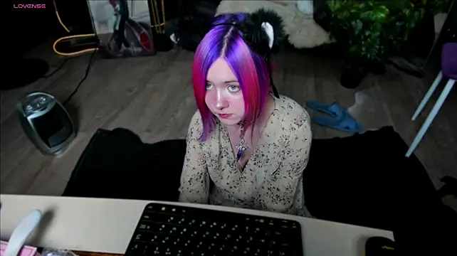 Miiu_miiu stripchat live cam model