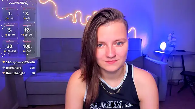 MelindaTin stripchat live cam model