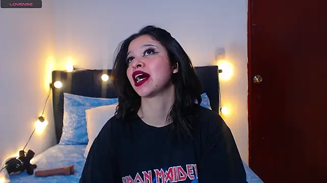 Bitsy_Messy stripchat live cam model