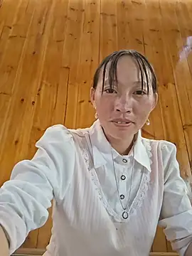tcm-cute stripchat live cam model
