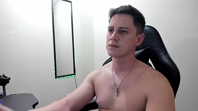 KendricTorres stripchat live cam model