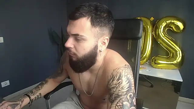 OscarWillss stripchat live cam model