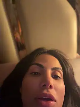 Mariale__ stripchat live cam model