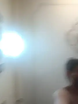 UV271990 stripchat live cam model