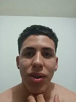 rick02_2004 stripchat live cam model