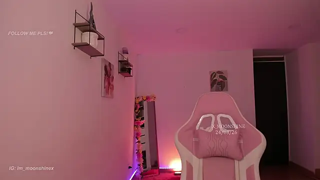 Xmoonshine_ stripchat live cam model