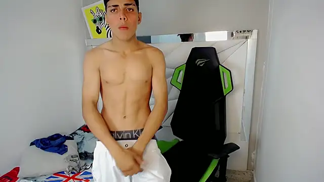 RyanFlirty stripchat live cam model