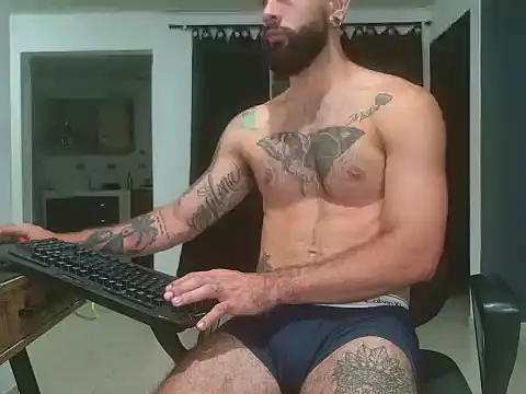 Matheusbeard stripchat live cam model