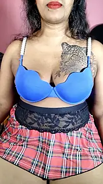 Sexy-Monikaa stripchat live cam model
