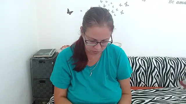 LadyHellene stripchat live cam model