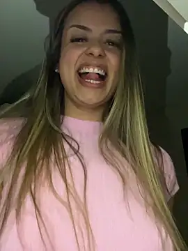 Patyyyy stripchat live cam model