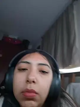april_ofi stripchat live cam model