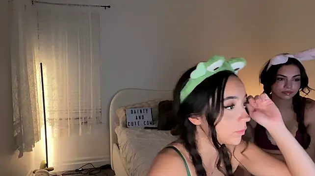 emmyfawn stripchat live cam model