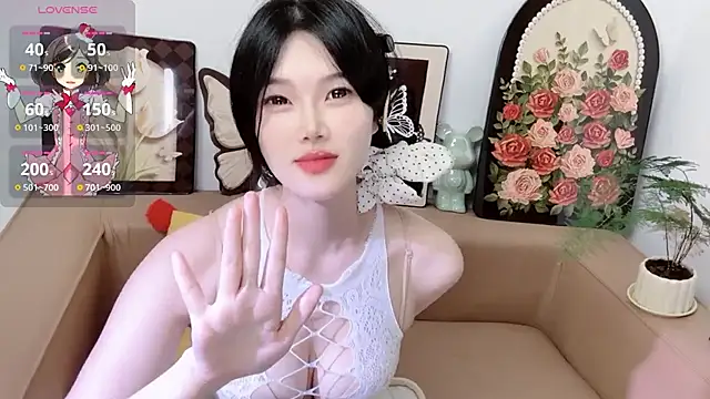 T-TeaR stripchat live cam model