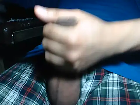 luishotlatino94 stripchat live cam model
