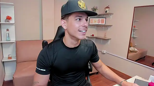 _Juan023_ stripchat live cam model