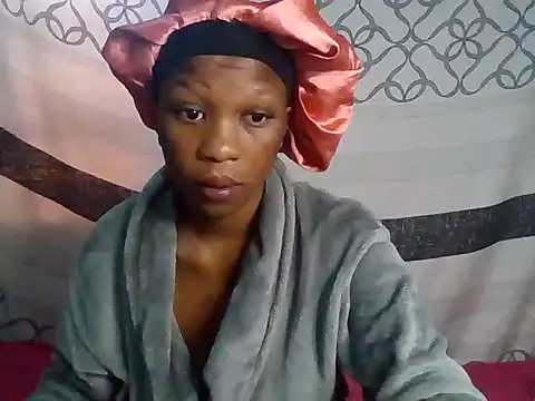 ThickBooty99 stripchat live cam model