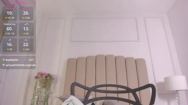 DulceCollins_ stripchat live cam model