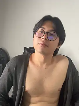 _Tommy_7 stripchat live cam model
