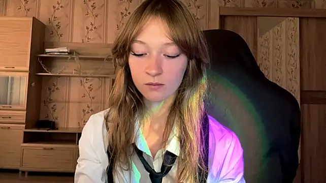 SalmonWhip stripchat live cam model