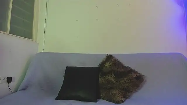 Krazy_valeria01 stripchat live cam model