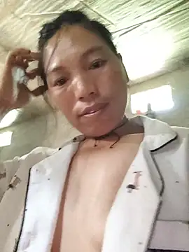 hot2001a stripchat live cam model