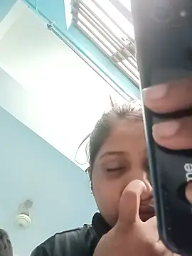Bussufatma stripchat live cam model